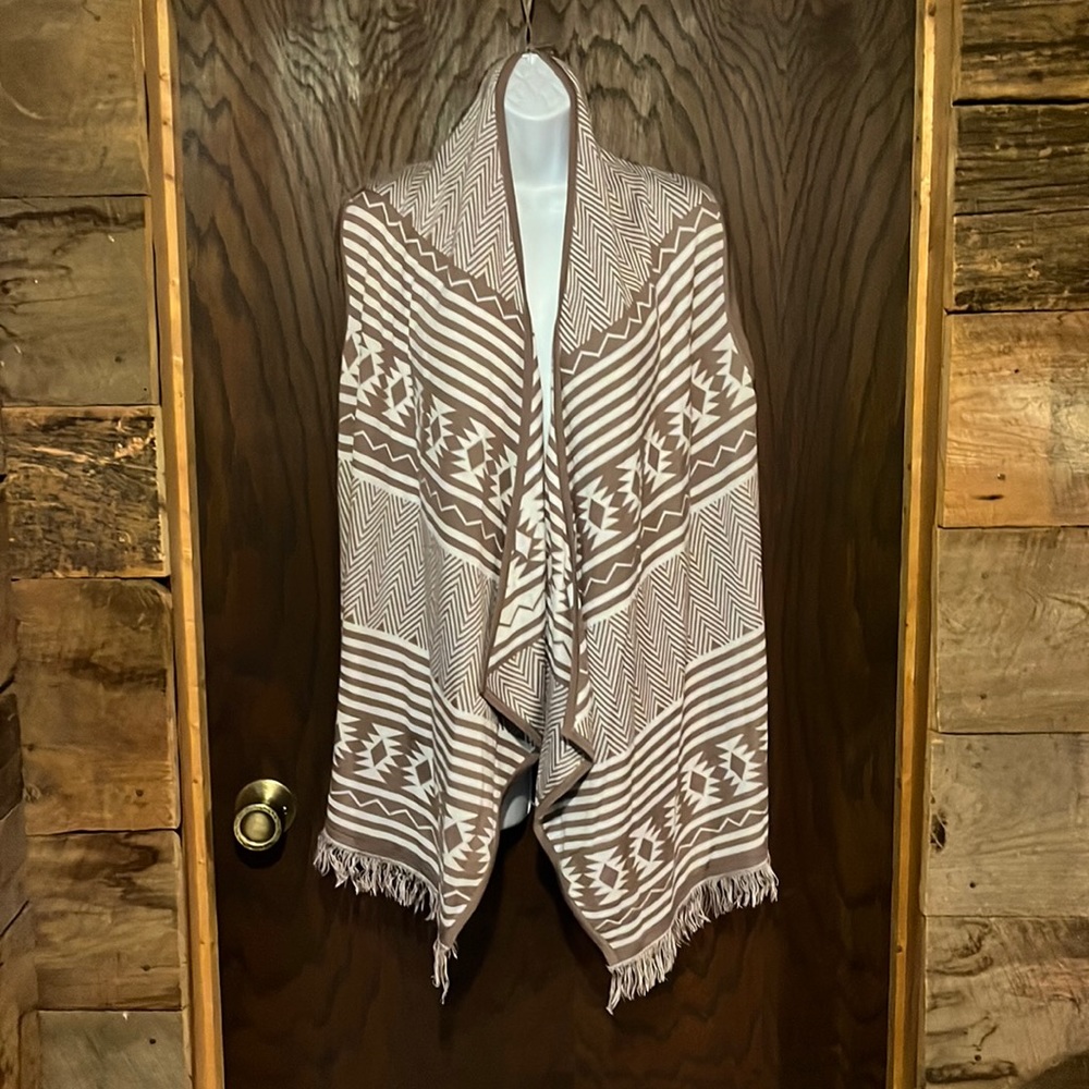 Short sleeve cardigan